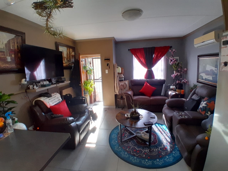 To Let 2 Bedroom Property for Rent in Kathu Northern Cape